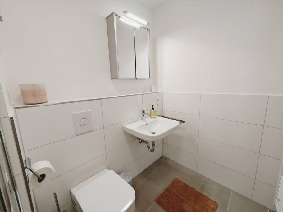 Ticasa Happy Zentral-Outlet-Parkplatz-Aufzug-Smarttv-Unique Метцинген Экстерьер фото